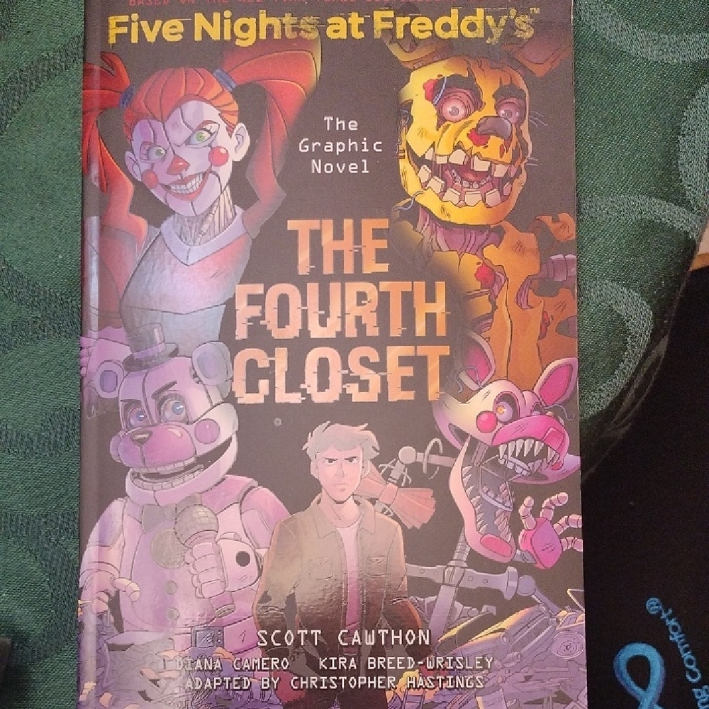 Five Nights at Freddy's: The Fourth Closet Graphic Novel